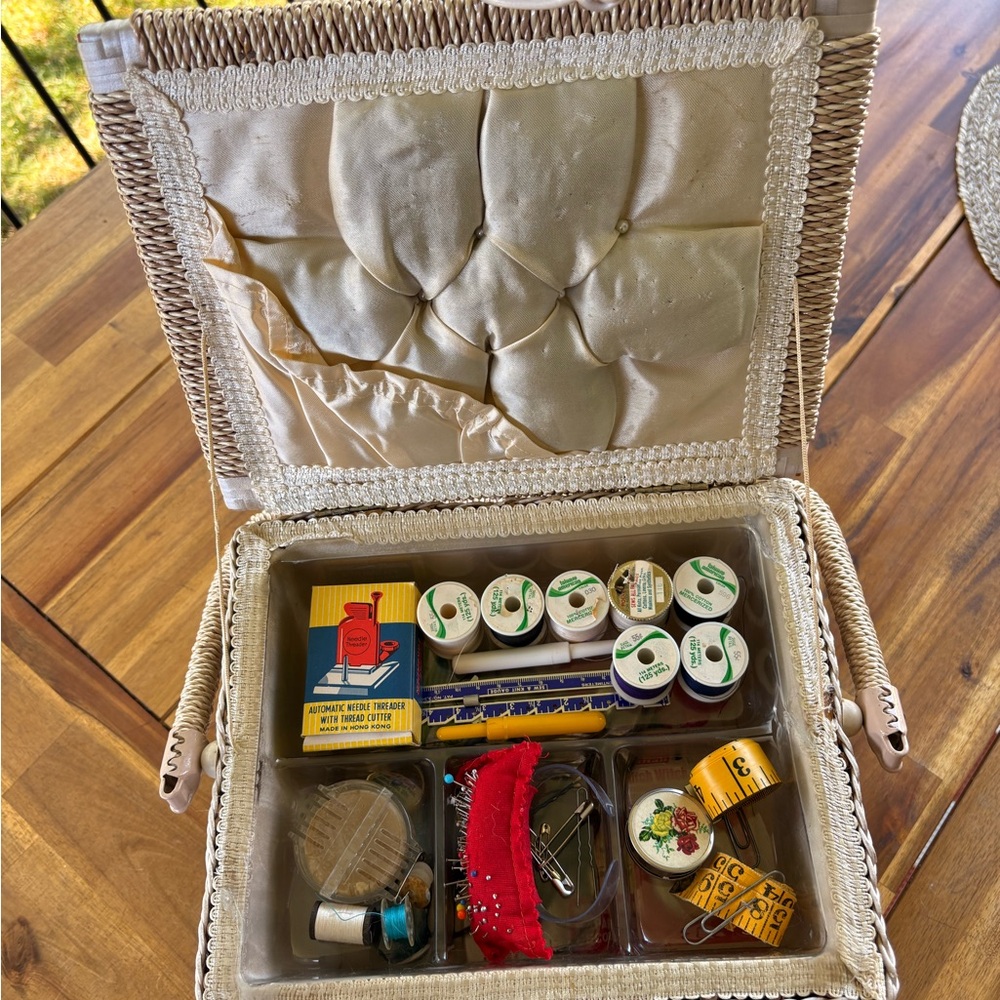 Belding Corticelli Wicker Sewing Basket filled with Vintage Sewing Notions - Picture 6 of 8